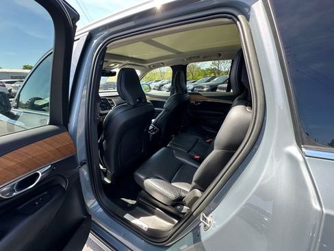 Used 2023 Volvo XC90 B6 Plus AWD/4WD image 19