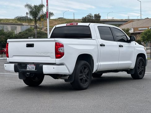 Used 2018 Toyota Tundra SR5 w/ SR5 Upgrade Package image 5