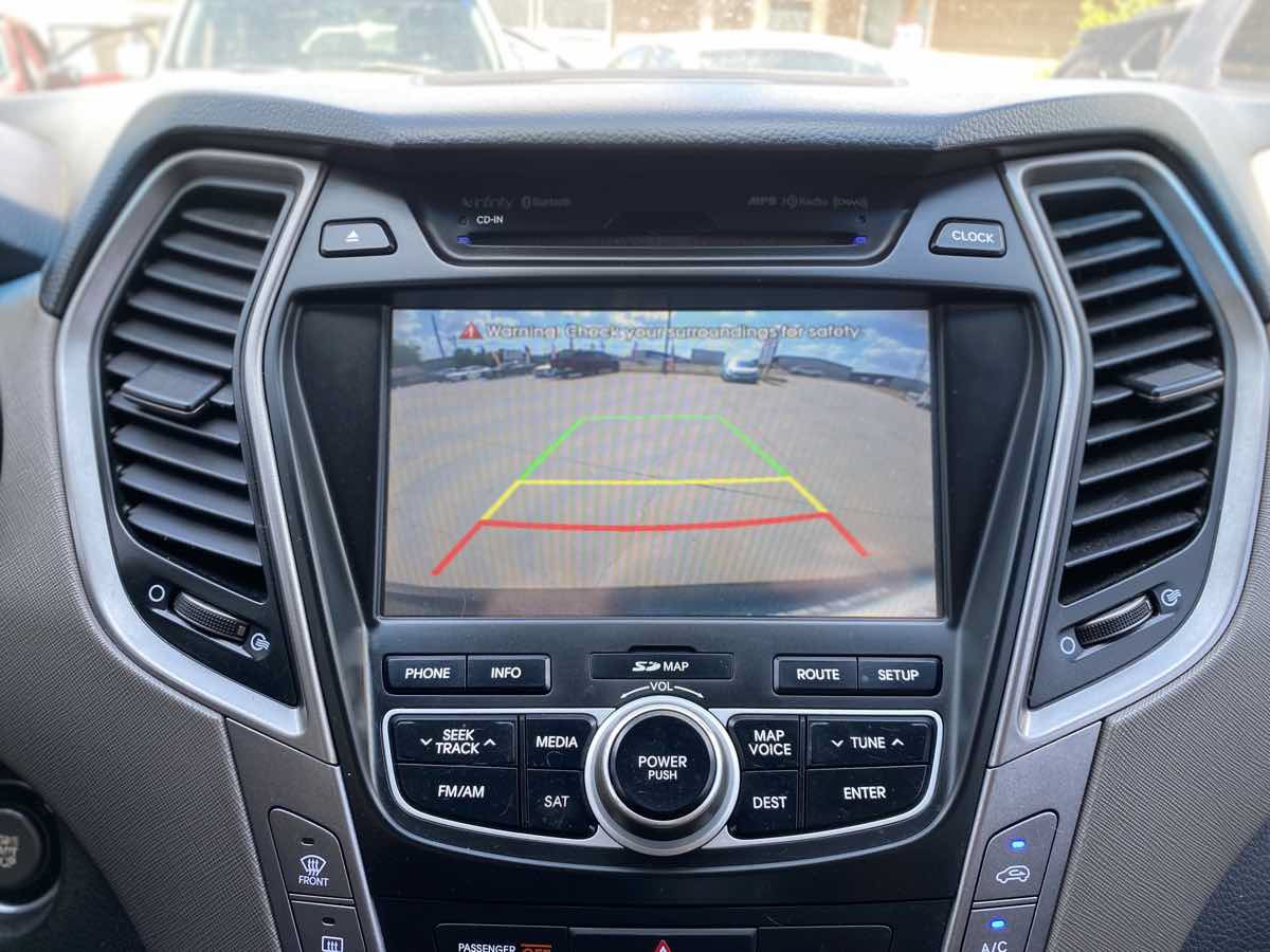 Used 2014 Hyundai Santa Fe Sport 2.0T w/ Technology Package 05 FWD image 17