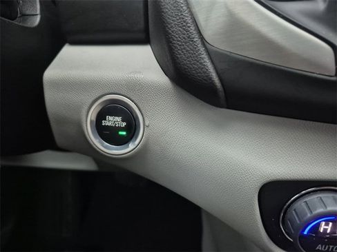 Certified 2023 GMC Terrain SLE w/ Driver Convenience Package image 16