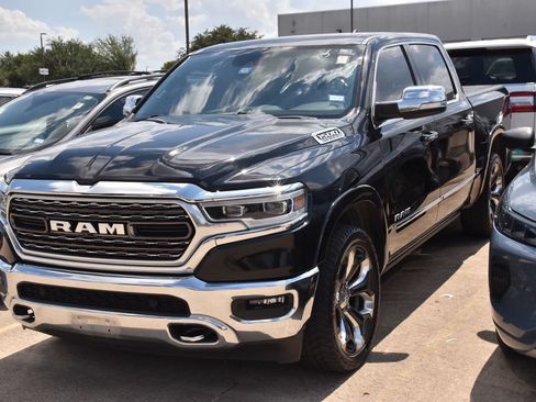 Used 2019 RAM 1500 Limited AWD/4WD image 2