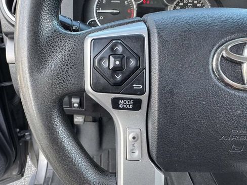 Used 2016 Toyota Tundra SR5 w/ SR5 Upgrade Package AWD/4WD image 27