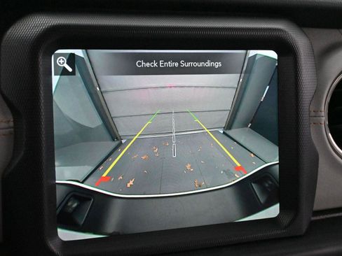 Used 2022 Jeep Gladiator Overland image 25