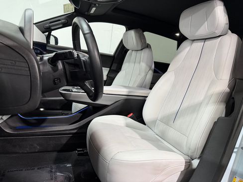 Certified 2024 Cadillac Lyriq Luxury RWD image 4