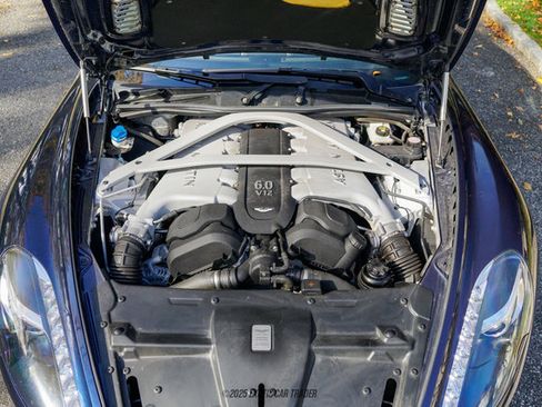 Used 2015 Aston Martin DB9 Volante image 23