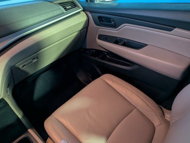 Used 2018 Honda Odyssey EX-L image 16