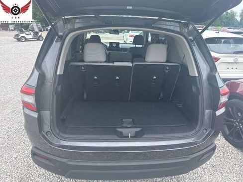 Used 2023 Honda Pilot LX image 6