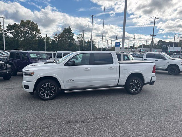 Used 2025 RAM 1500 Laramie AWD/4WD image 39