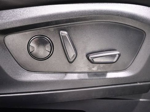 Certified 2023 Ford Explorer XLT w/ Equipment Group 202A image 21