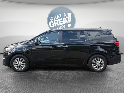 Used 2019 Kia Sedona LX FWD image 7