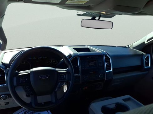 Used 2015 Ford F150 XLT w/ Equipment Group 301A Mid image 10