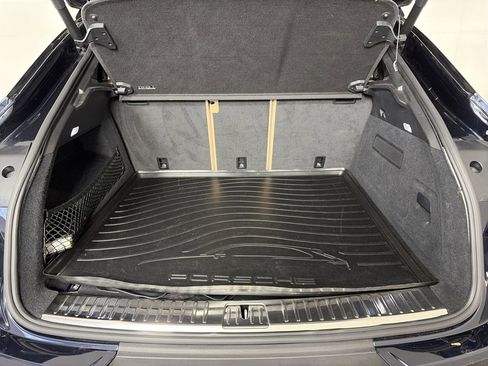 Used 2021 Porsche Cayenne S image 25