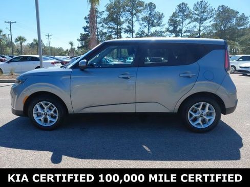 Certified 2025 Kia Soul LX FWD image 8