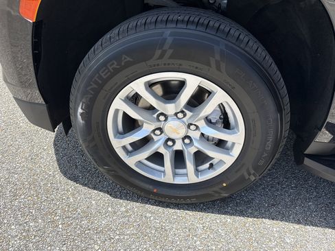 Used 2024 Chevrolet Tahoe LT RWD image 19