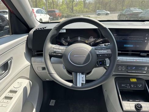New 2026 Hyundai Kona SEL Premium AWD/4WD image 9