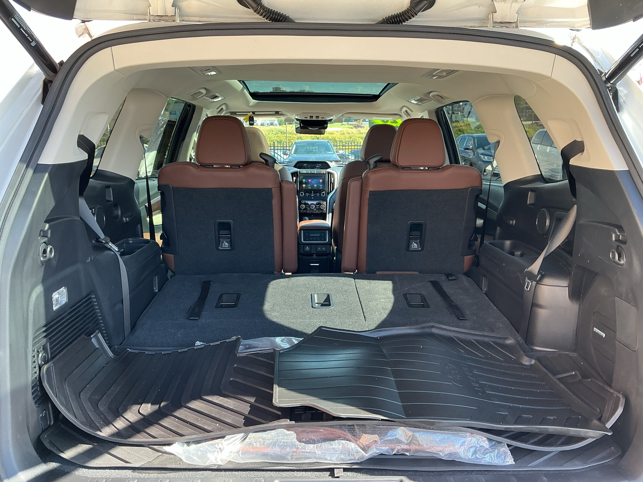 Used 2020 Subaru Ascent Touring AWD/4WD image 6