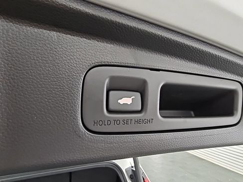 Used 2025 Honda CR-V Sport-L image 36