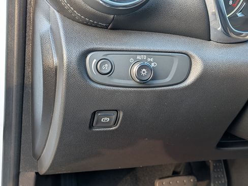 Used 2022 Chevrolet Blazer LT w/ Redline Edition image 16