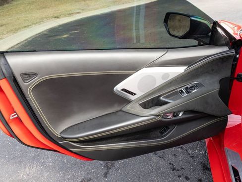 Used 2020 Chevrolet Corvette Stingray Premium Cpe w/ 3LT Preferred Equipment Group image 19