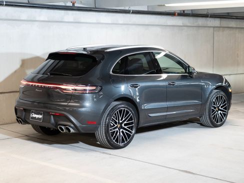 Certified 2023 Porsche Macan AWD/4WD image 9