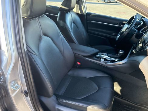 Used 2023 Toyota Camry XLE image 17
