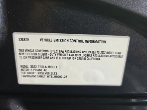 Used 2022 Tesla Model 3 Long Range AWD/4WD image 18