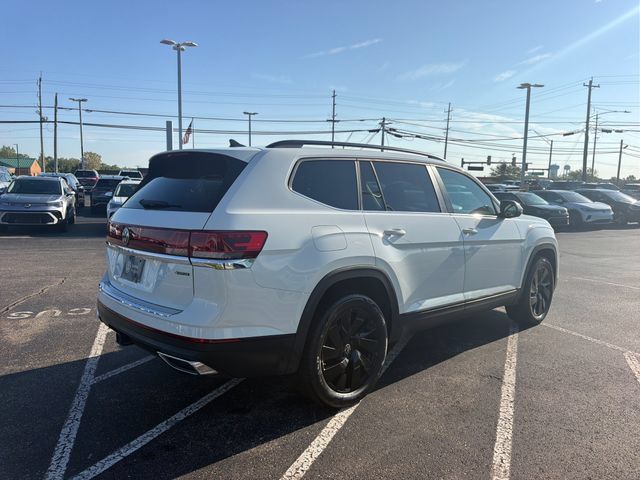 Certified 2024 Volkswagen Atlas SE AWD/4WD image 4