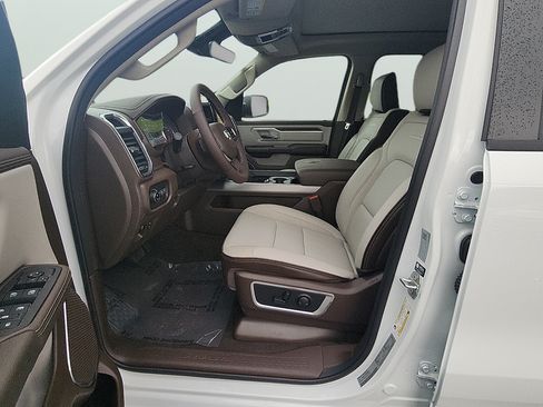 New 2026 RAM 1500 Laramie w/ Laramie Southwest Edition AWD/4WD image 15