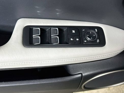 Used 2017 Lexus RX 350 FWD w/ Premium Package image 18
