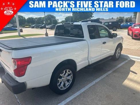 Used 2017 Nissan Titan S AWD/4WD image 6