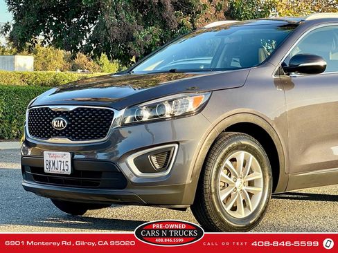 Used 2016 Kia Sorento FWD image 26