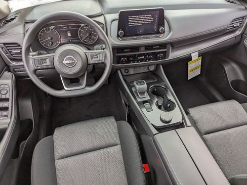 New 2025 Nissan Rogue SV image 18