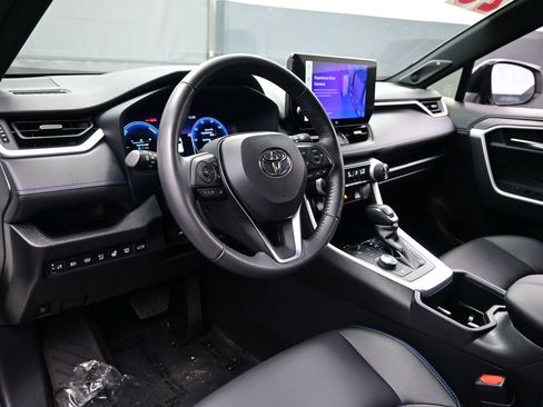 Used 2023 Toyota RAV4 XSE AWD/4WD image 13