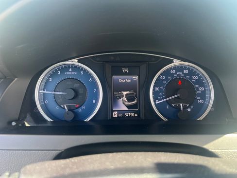 Used 2017 Toyota Camry LE image 16