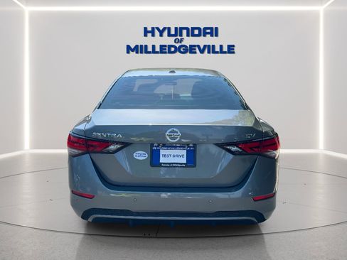 Used 2022 Nissan Sentra SV w/ Trunk Package FWD image 5