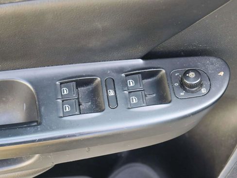 Used 2009 Volkswagen Passat Komfort image 15