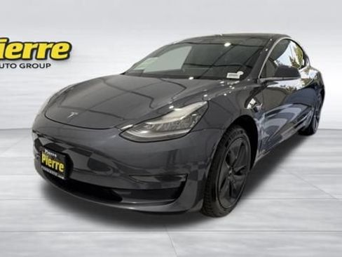 Used 2020 Tesla Model 3 Standard Range Plus RWD image 1