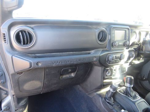 Used 2021 Jeep Wrangler Unlimited Sport w/ Cold Weather Group image 40