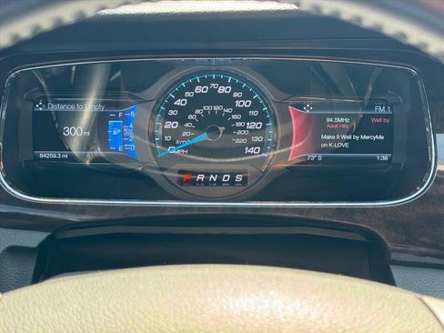 Used 2015 Ford Taurus Limited image 19