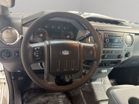Used 2011 Ford F250 XLT w/ XLT Interior Pkg image 19