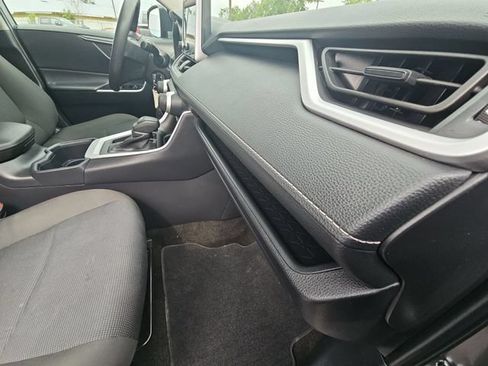 Used 2025 Toyota RAV4 LE FWD image 32