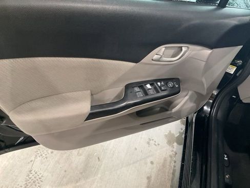 Used 2013 Honda Civic LX image 4