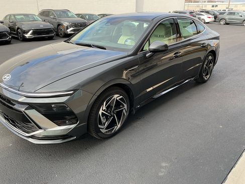 New 2026 Hyundai Sonata SEL image 2