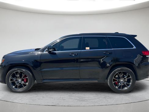 Used 2015 Jeep Grand Cherokee SRT w/ Luxury Group II AWD/4WD image 4