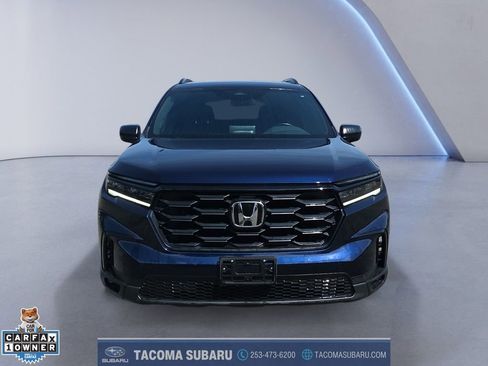 Used 2025 Honda Pilot Sport image 8