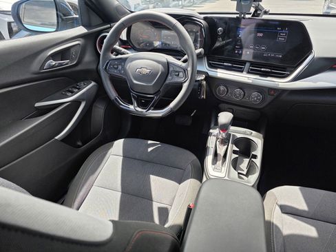 Used 2024 Chevrolet Trax RS w/ Driver Confidence Package FWD image 14