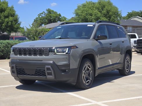 New 2026 Jeep Cherokee Laredo AWD/4WD image 2