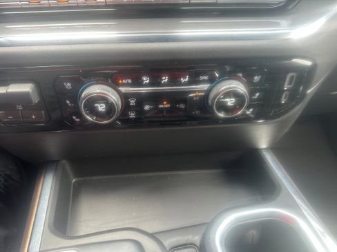 Used 2024 Chevrolet Silverado 1500 High Country w/ Technology Package image 20