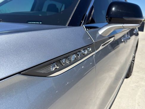 Used 2023 Lincoln Aviator Reserve w/ Equipment Group 201A AWD/4WD image 5
