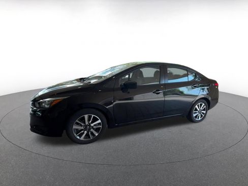 Used 2025 Nissan Versa SV FWD image 7